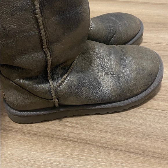 Metallic uggs W5 - Picture 5 of 7